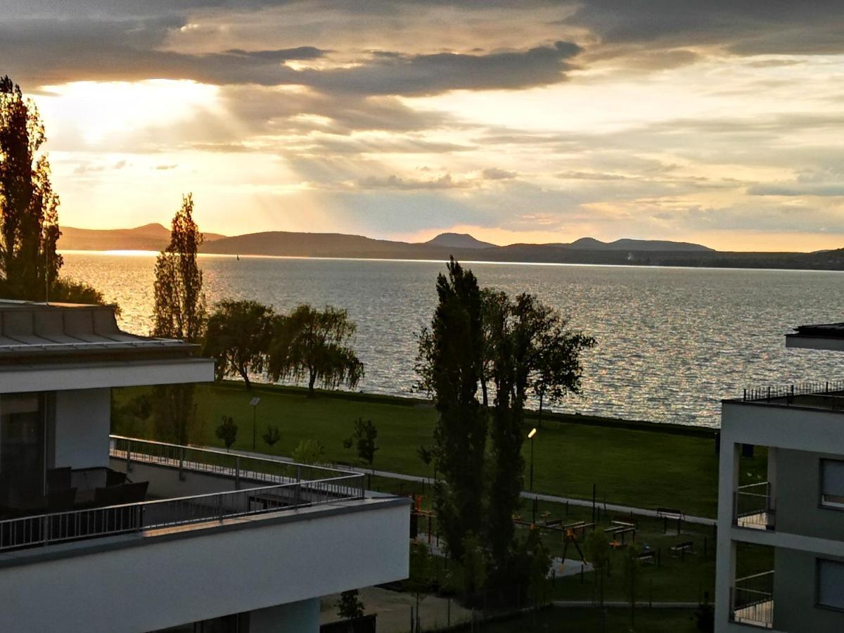 Silver Gray Appartment Balatonlelle Dış mekan fotoğraf