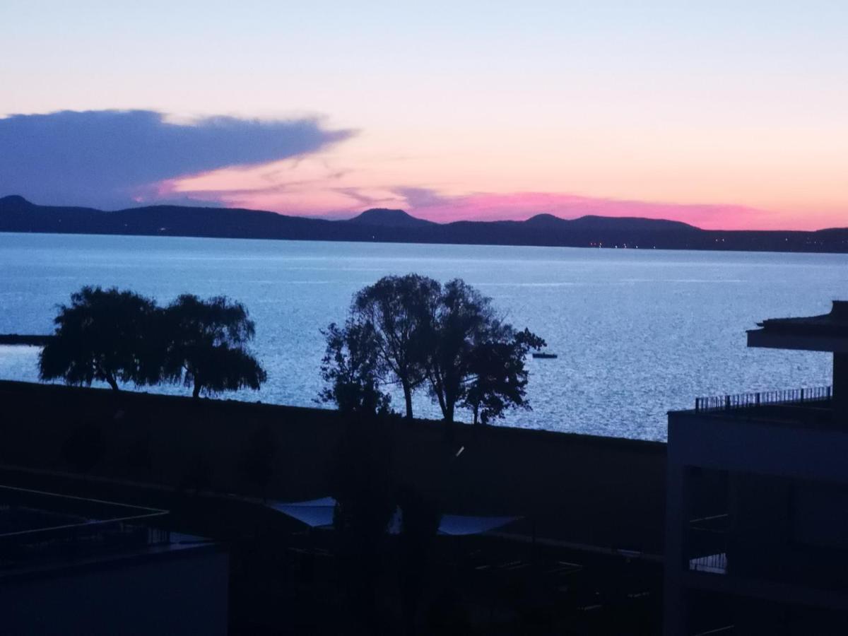 Silver Gray Appartment Balatonlelle Dış mekan fotoğraf