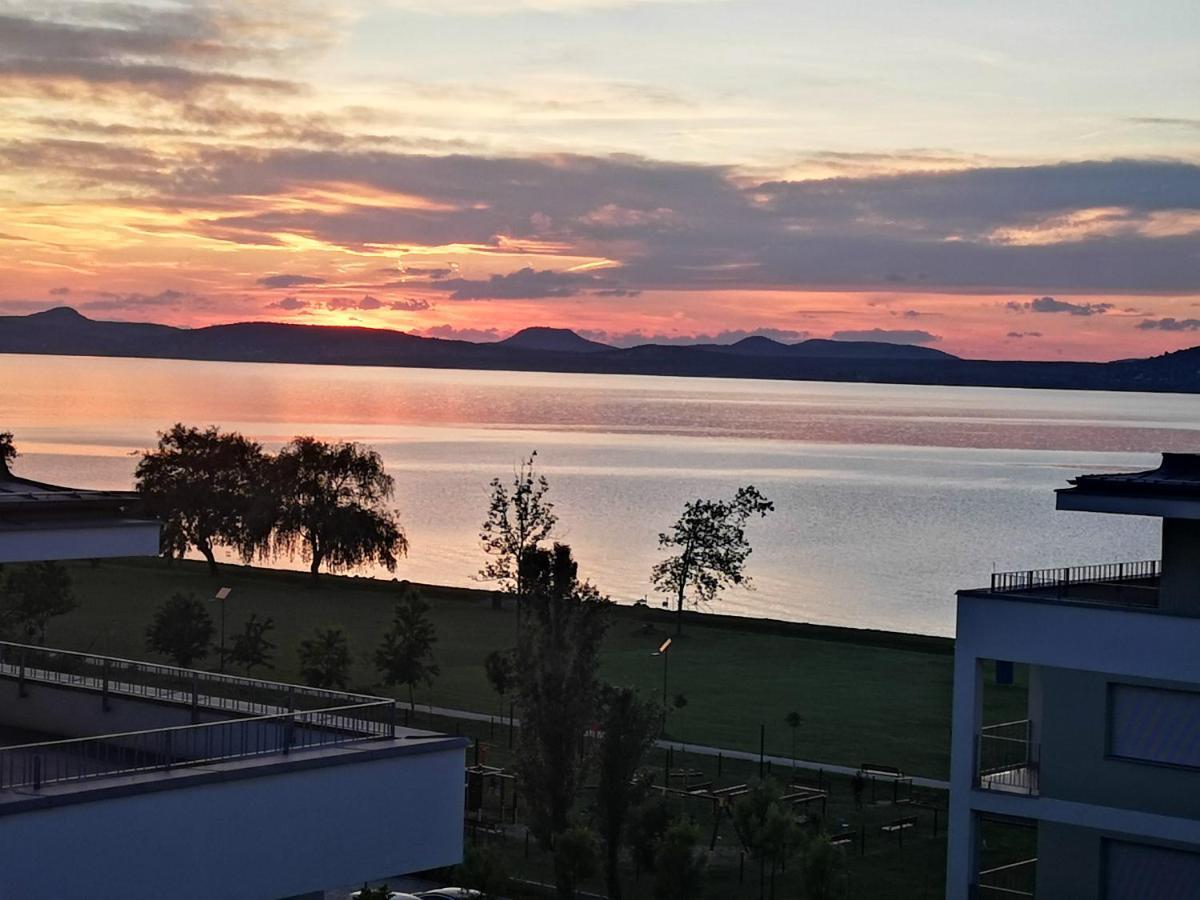 Silver Gray Appartment Balatonlelle Dış mekan fotoğraf