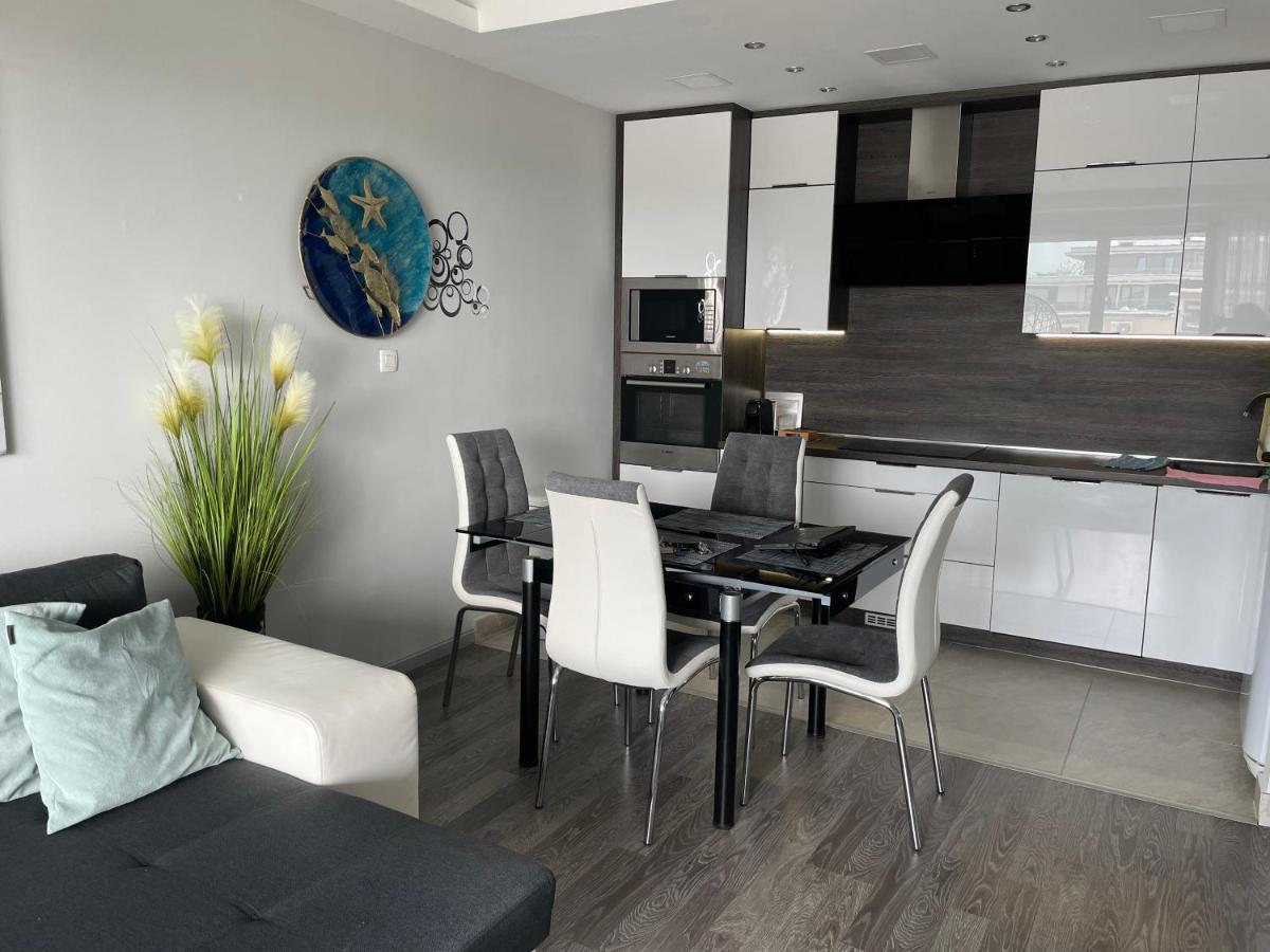 Silver Gray Appartment Balatonlelle Dış mekan fotoğraf