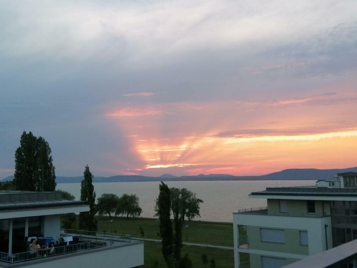 Silver Gray Appartment Balatonlelle Dış mekan fotoğraf