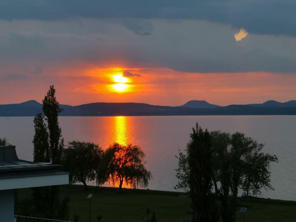 Silver Gray Appartment Balatonlelle Dış mekan fotoğraf